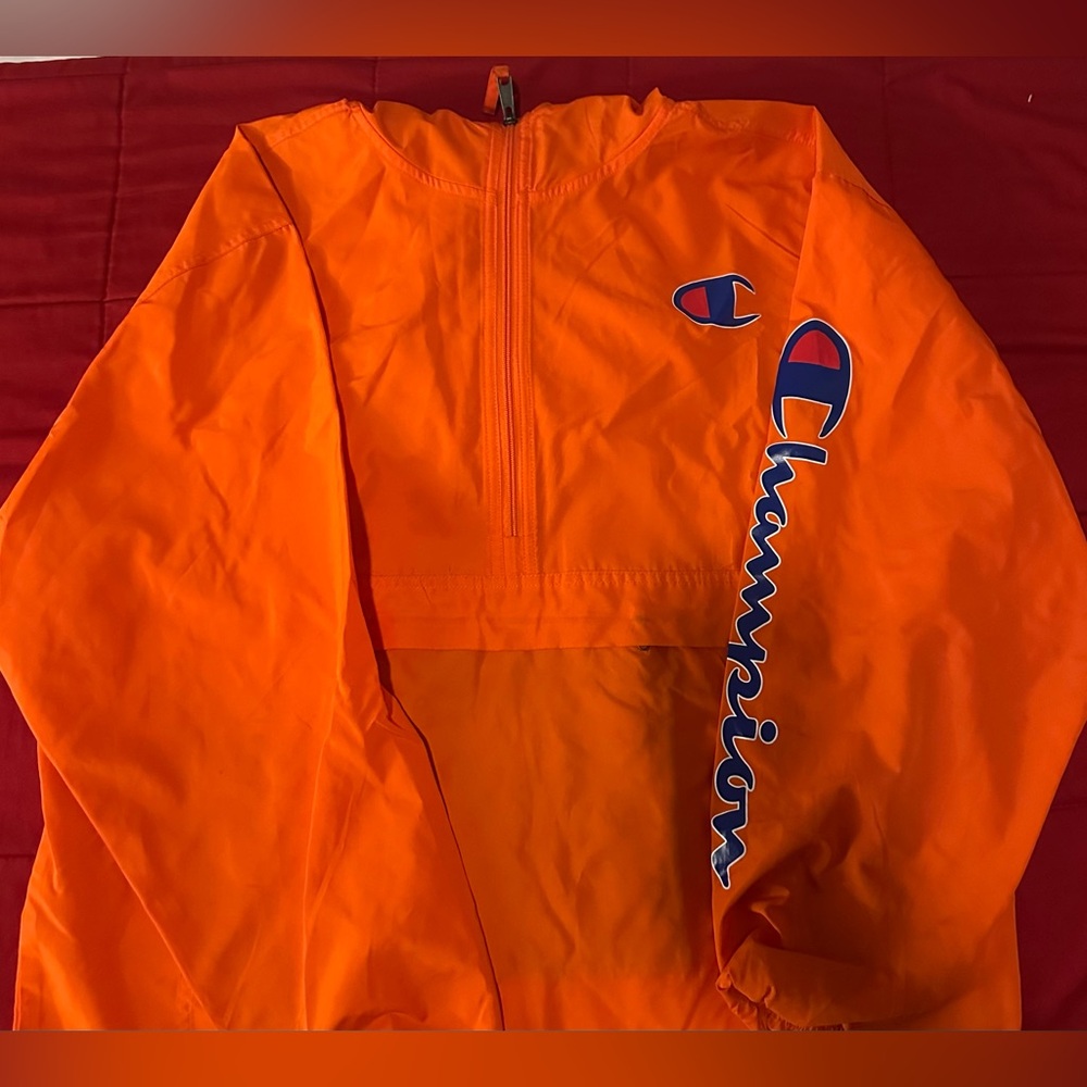 Champion wind breaker